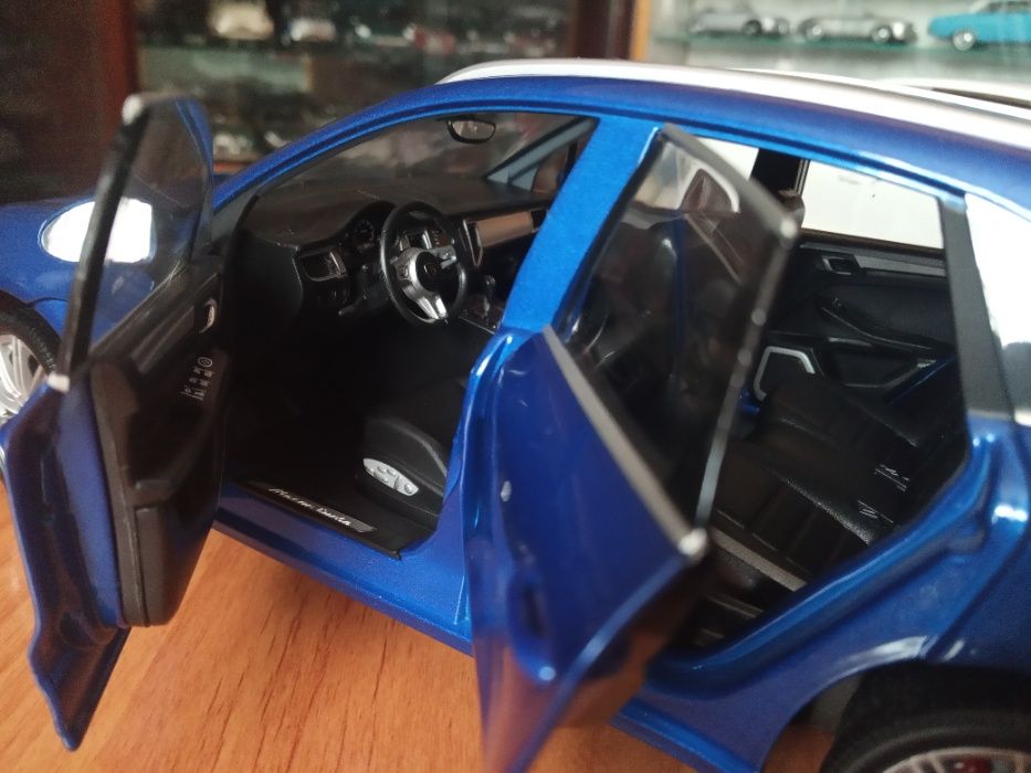 Модели авто 1:18