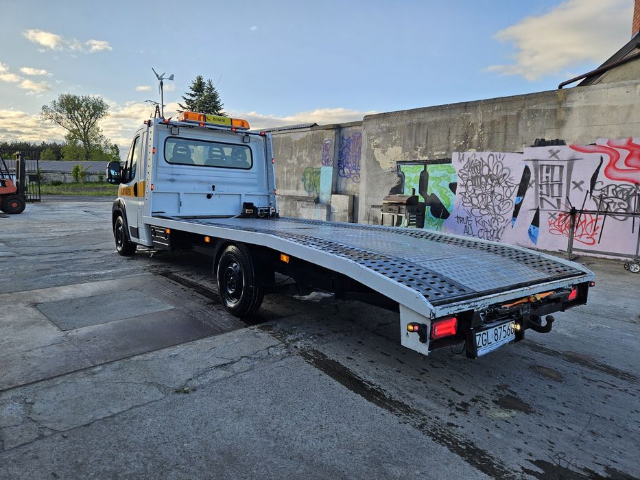 Peugeot Boxer 3.0jtd autolaweta Holownik