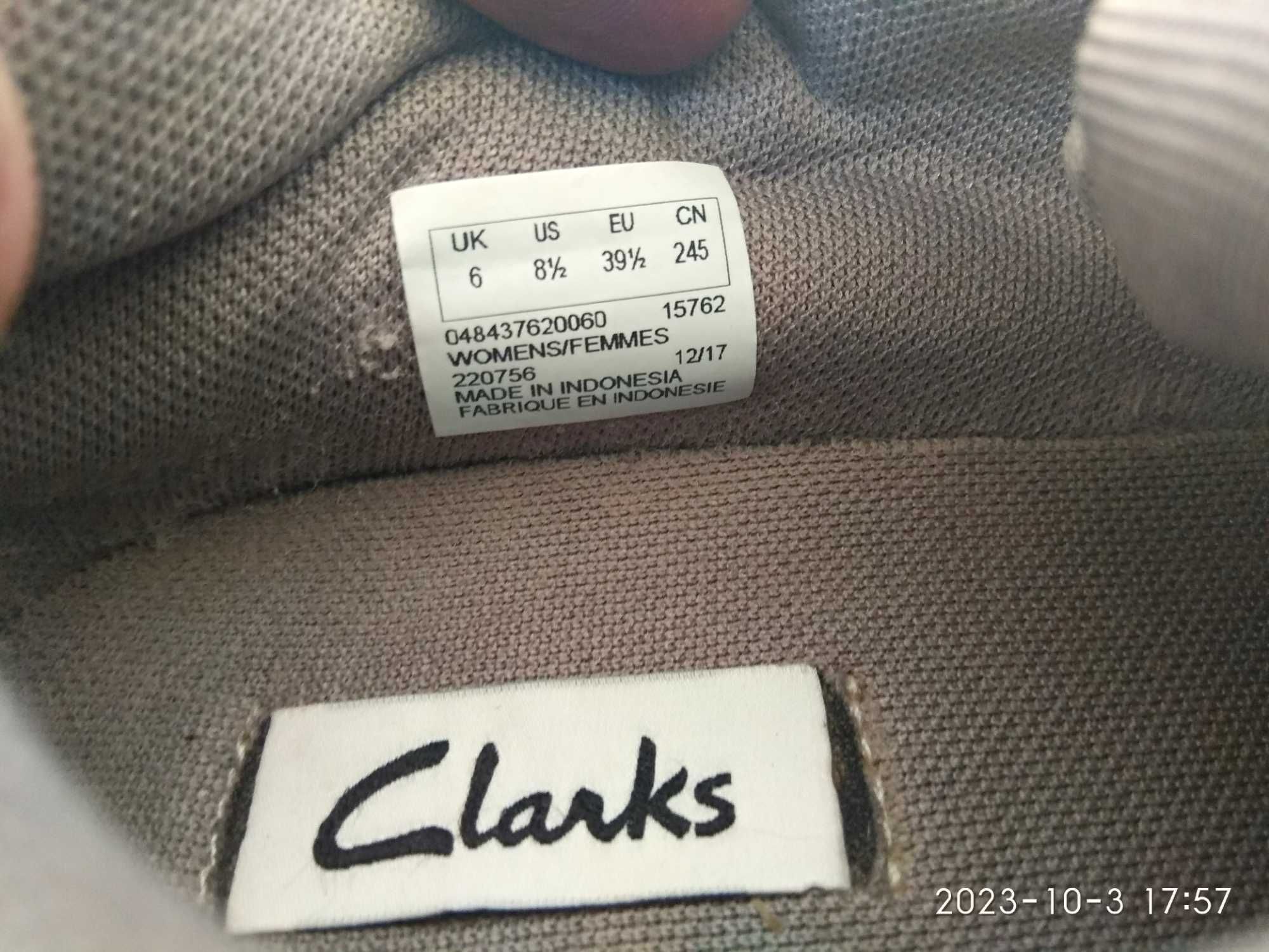 Замшево-текстильние мокасини,кроссовки Clarks р.38