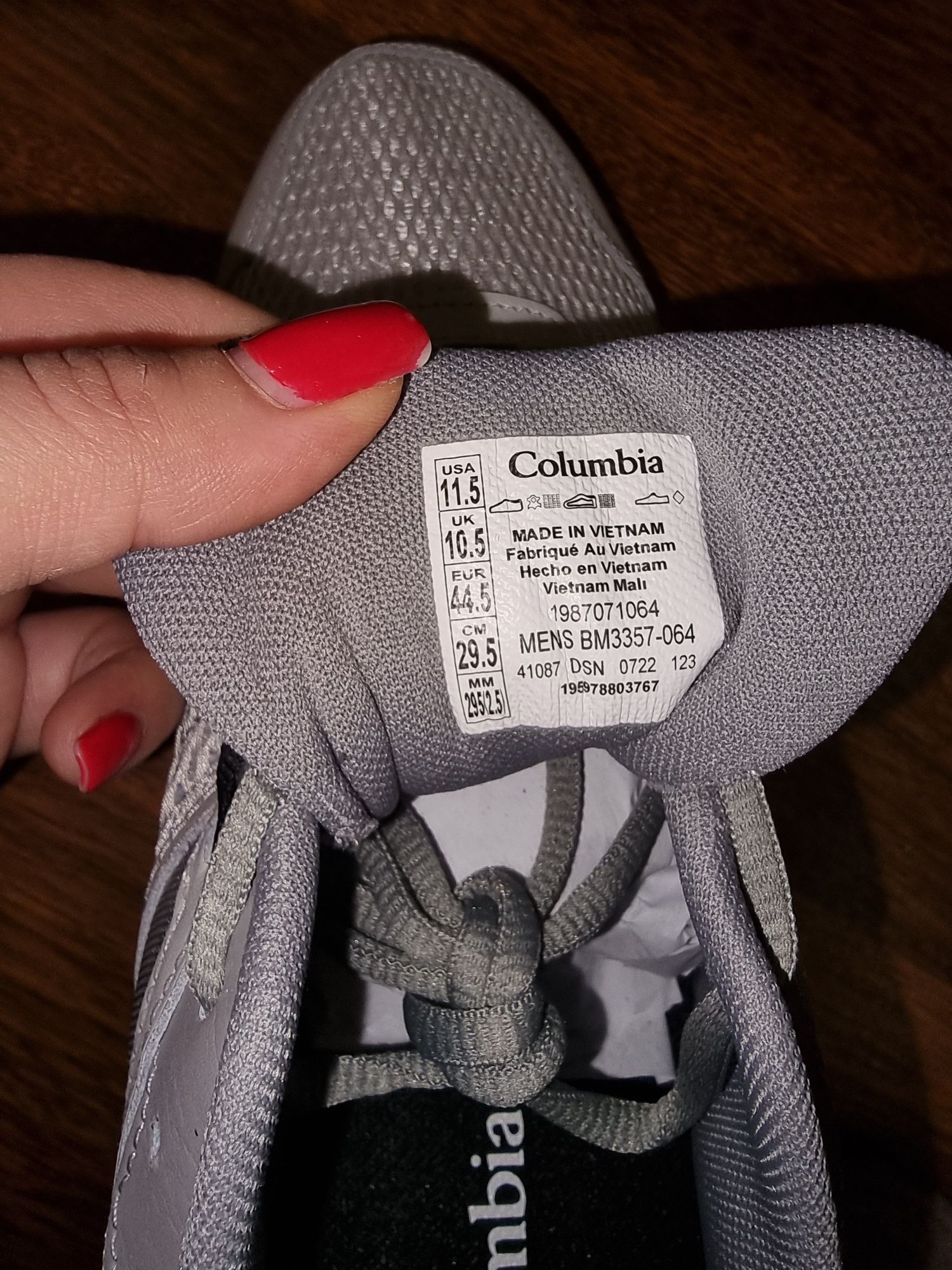 кросівки  columbia розмір 14-47,5-32см та 11.5-45.5-29.5см