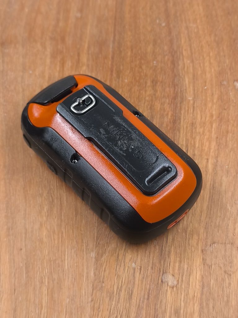 Туристичний навігатор Garmin eTrex 20