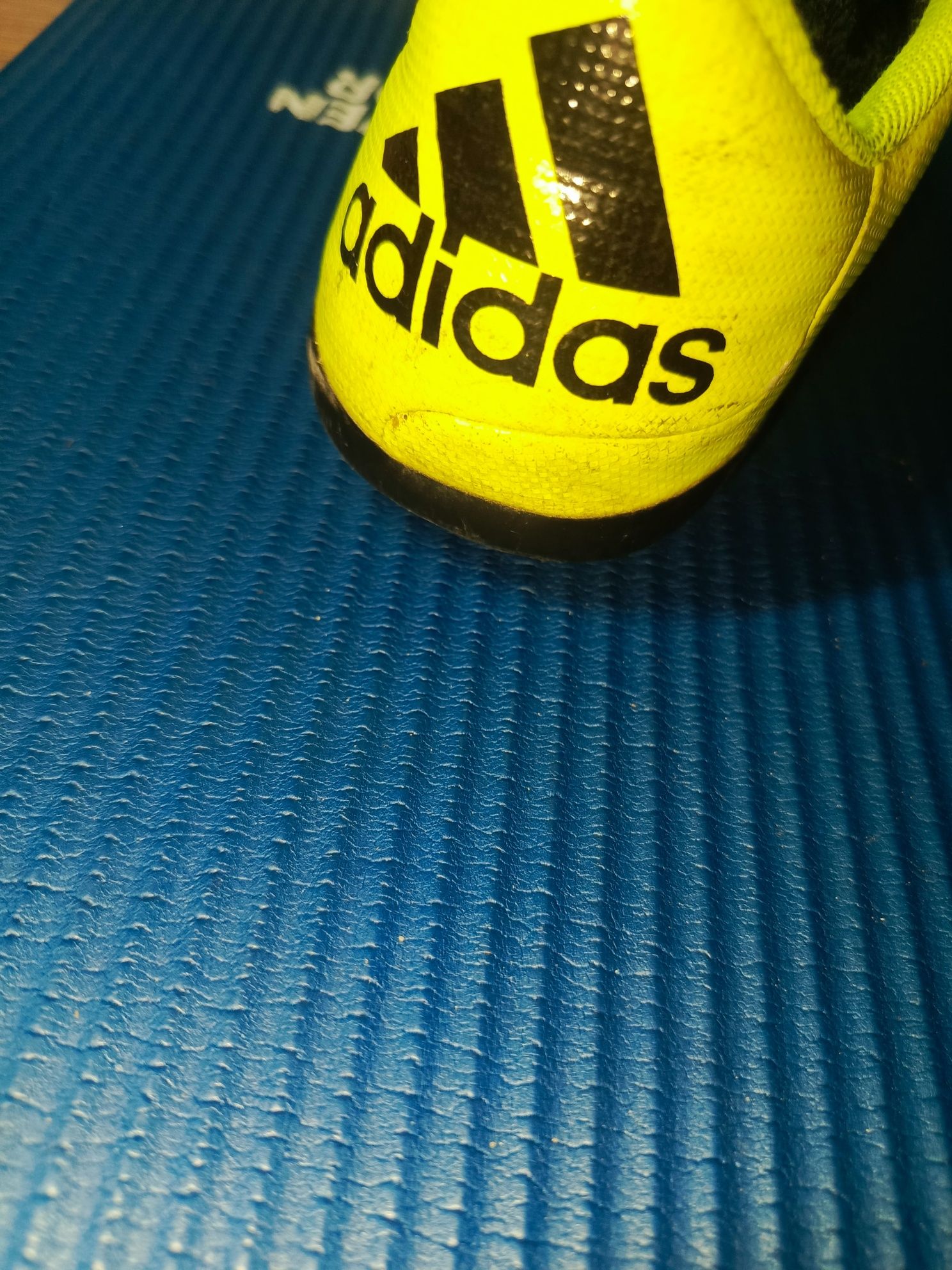 Buty sportowe korki adidas