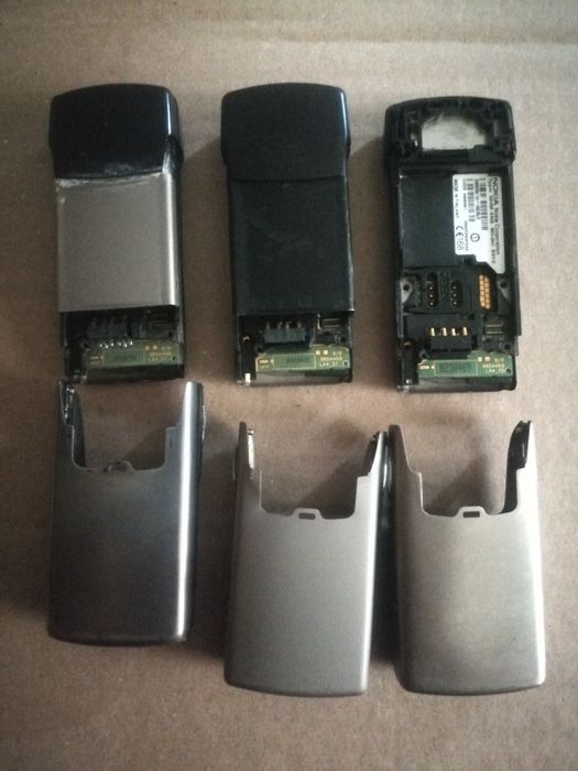 Продам Nokia 8800 ;, 8910 на запчастини