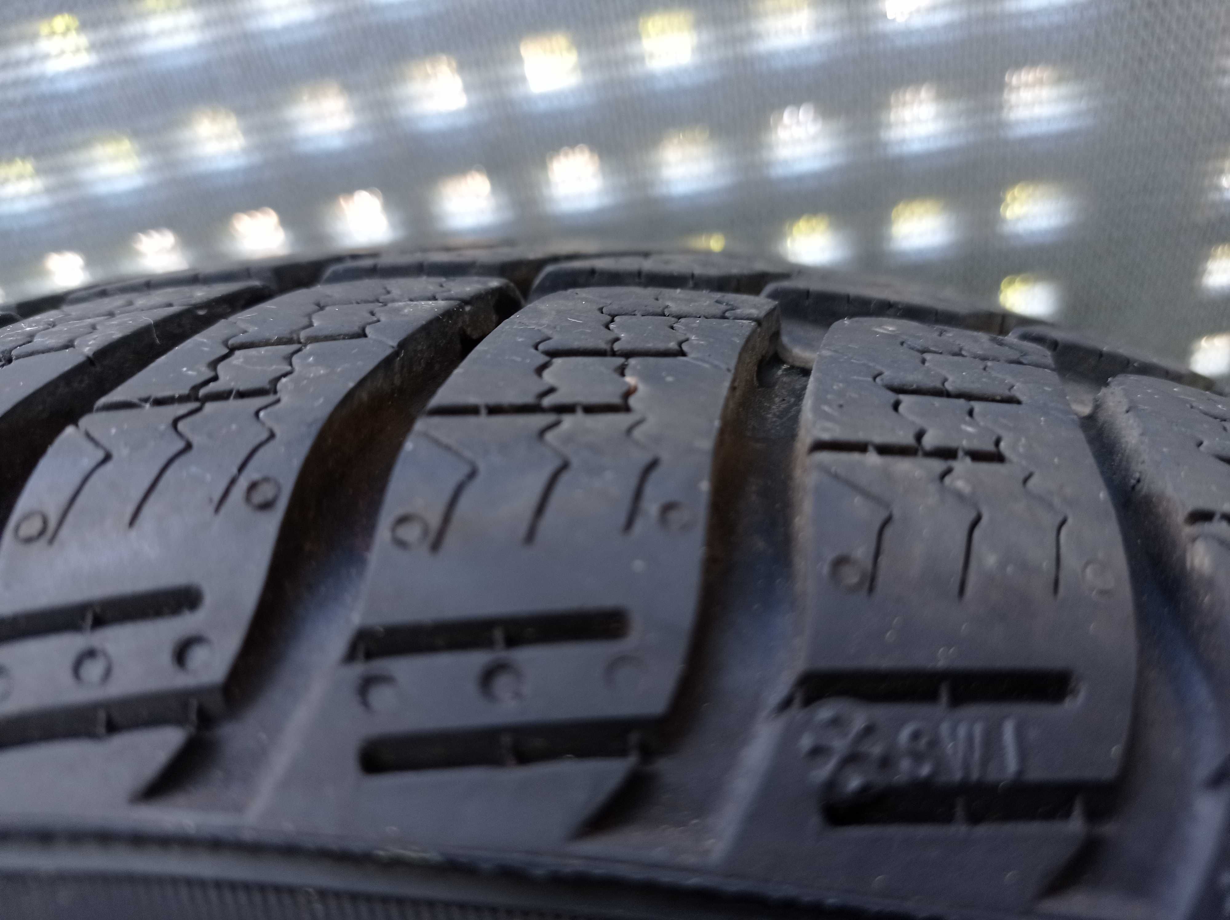 Opony zimowe Pirelli Sottozero 3 215/60 r16 x4