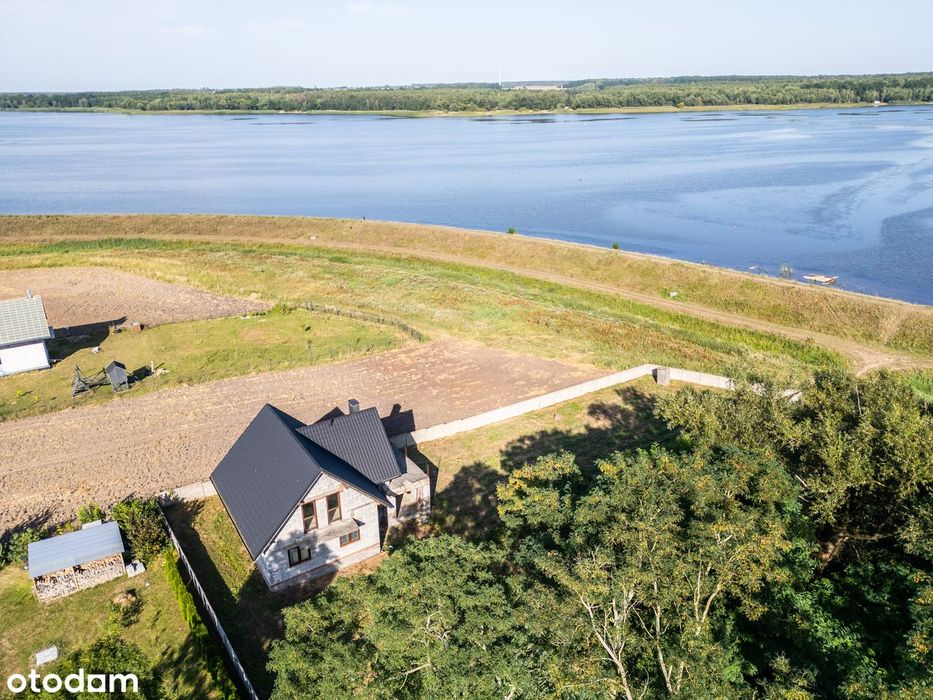 Dom w super lokalizacji - przy zalewie Domaniów I Widok na zalew!