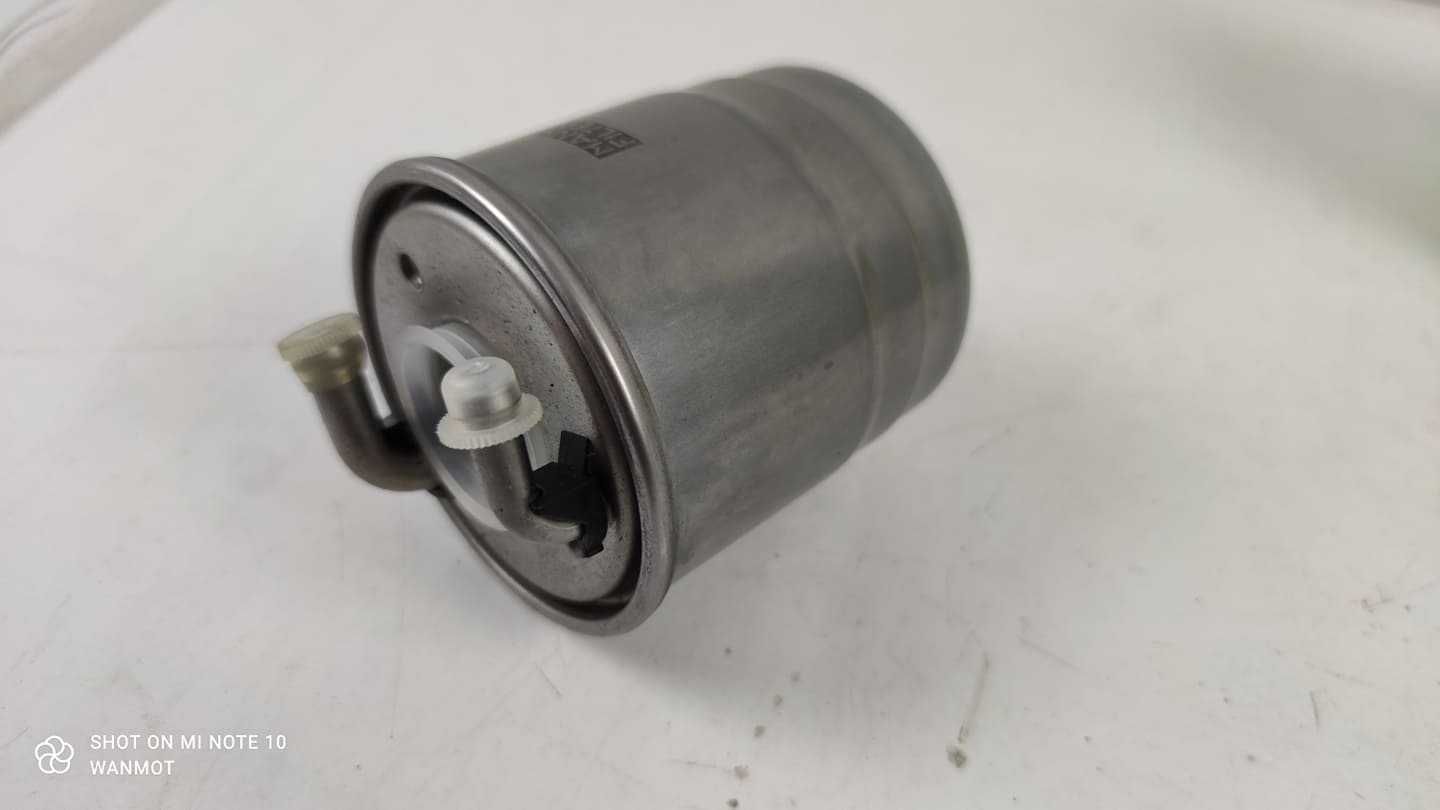 Mann-Filter WK 8016 x Filtr paliwa Mercedes
