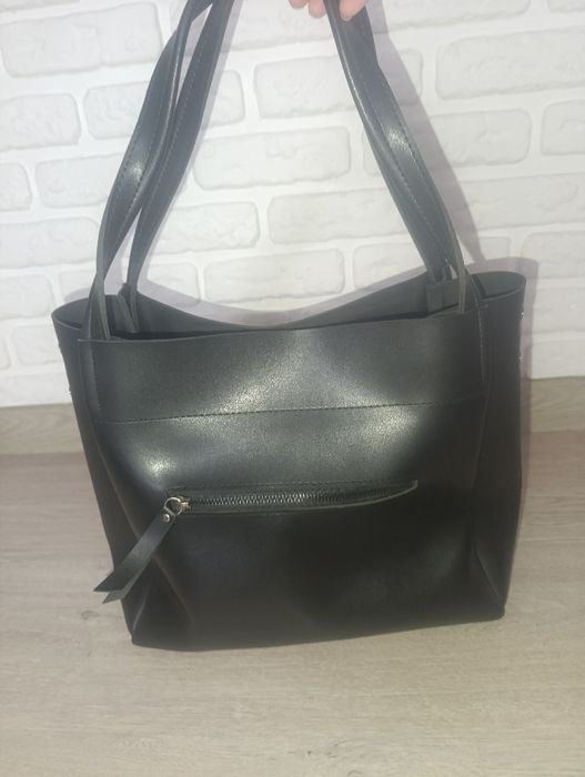 Жіноча чорна сумка