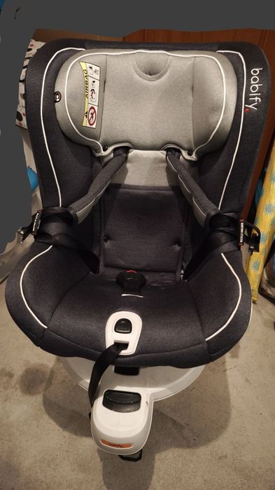 Vendo cadeira rotativa 360 com isofix