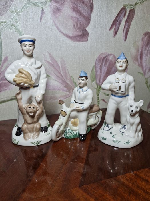 Фарфоровые статуэтки, раритет, антиквариат ,петушок,  ретро!