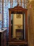 Vitrine de madeira