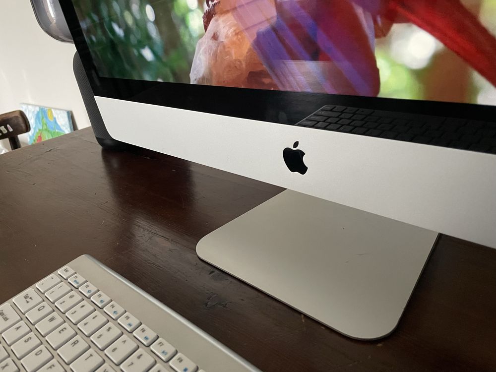 Komputer All in One Apple iMac 21.5” SSD 250GB OS X Monterey