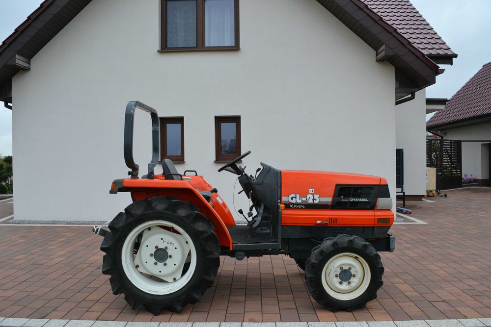 Traktorek japoński mini traktor Yanmar Kubota M japonski