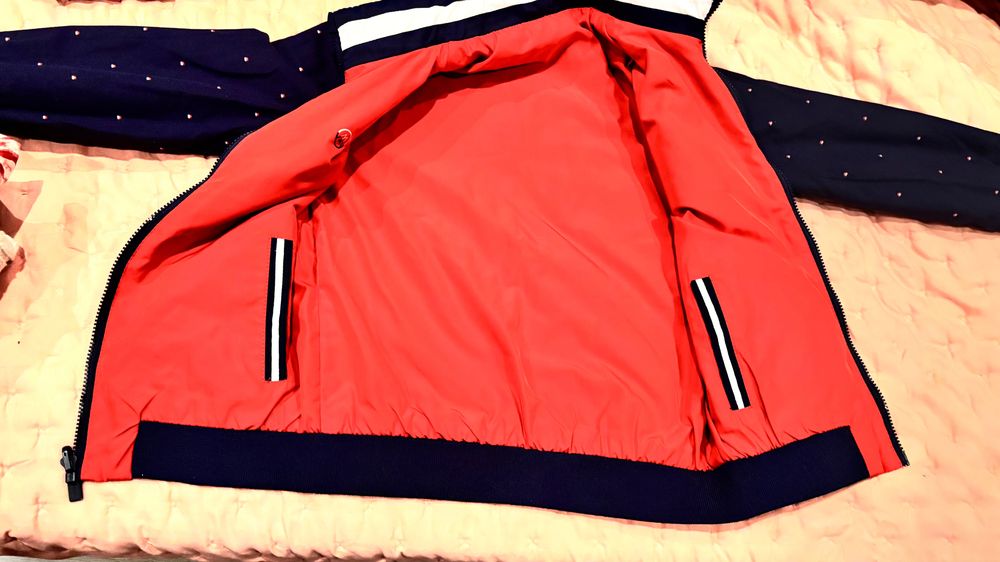 Casacos de criança como novos