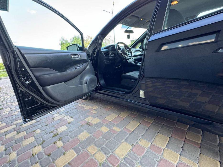 Nissan Leaf 2018рік