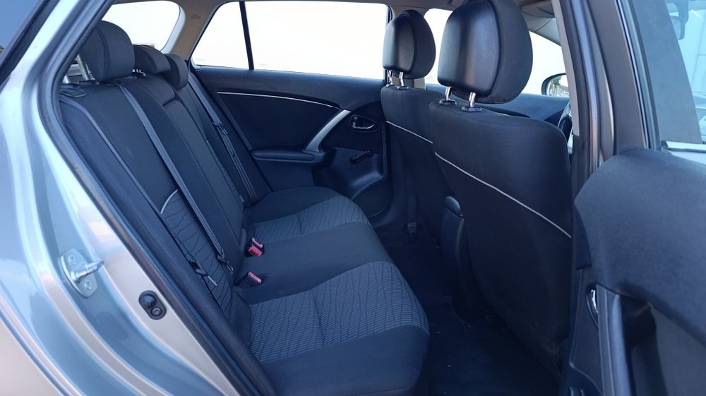Toyota Avensis SW 2.0d4d 2013