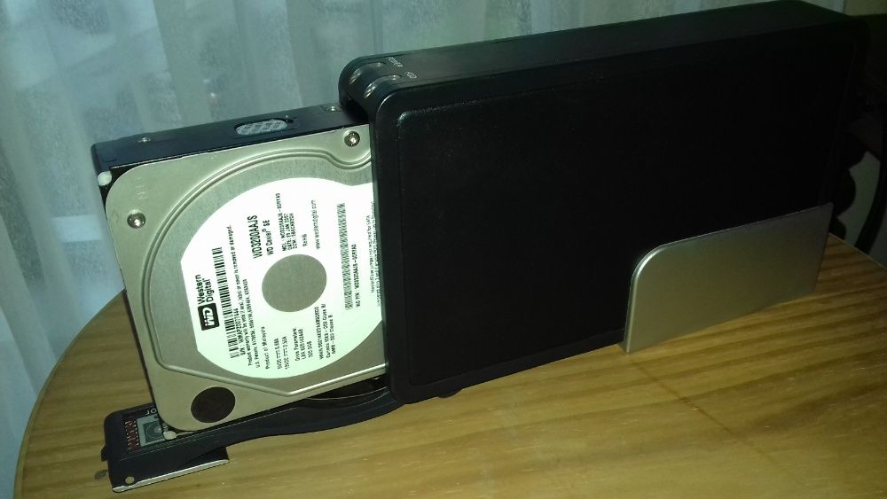 Caixa externa 3,5" Sata + HDD Western Digital