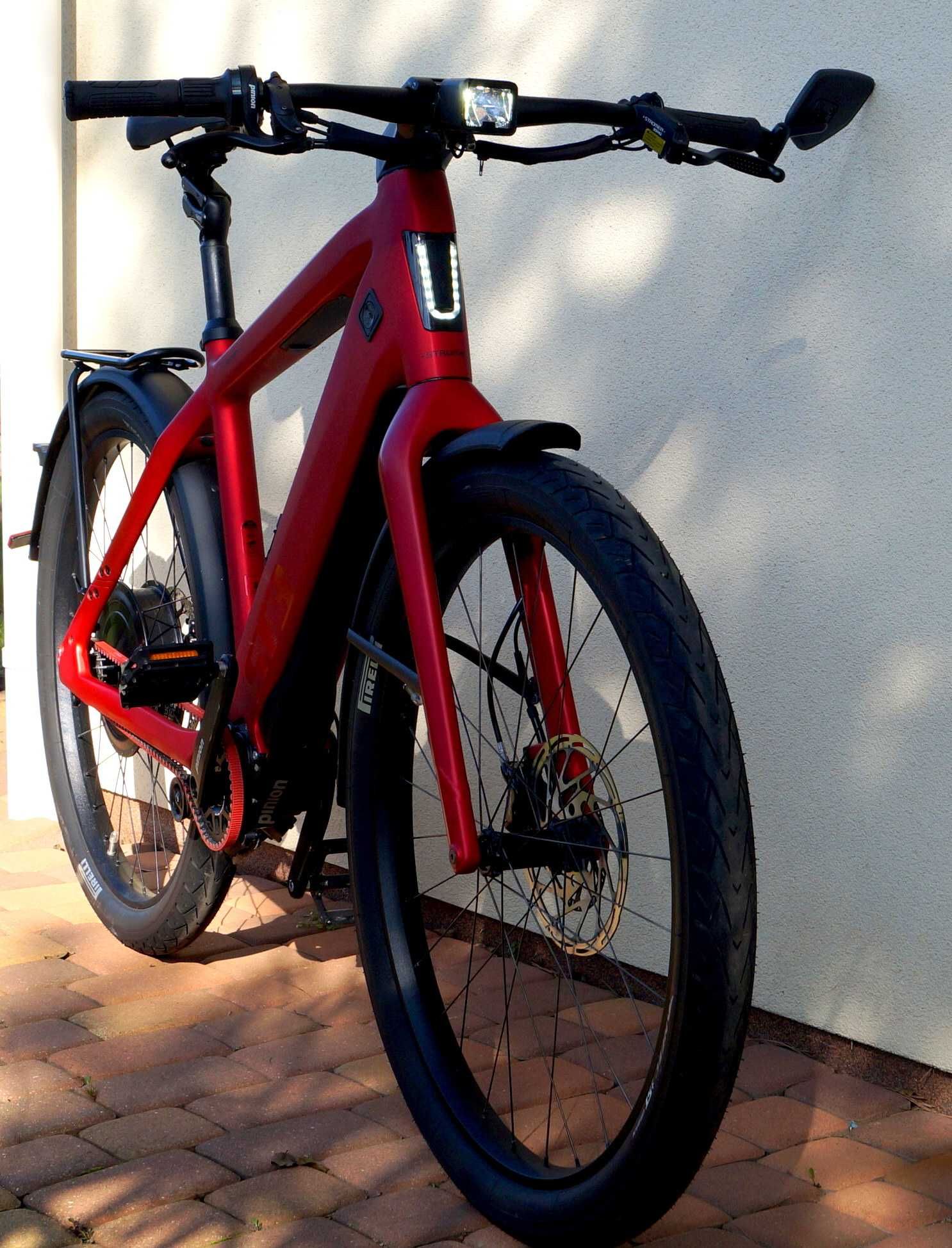 STROMER ST3 PINION Launch Edition ABS OMNI/GPS/GSM kolor Imperial Red