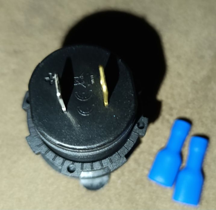 Зарядное устройство врезное на 2 USB порта. USB в авто,Розетка врезная