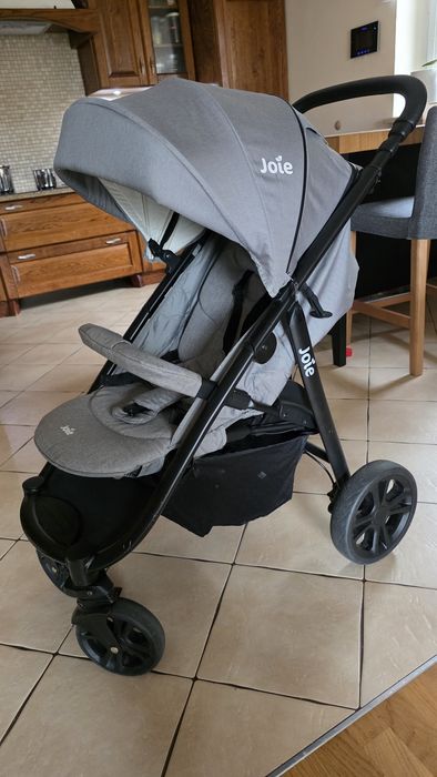 Wózek spacerowy Joie
