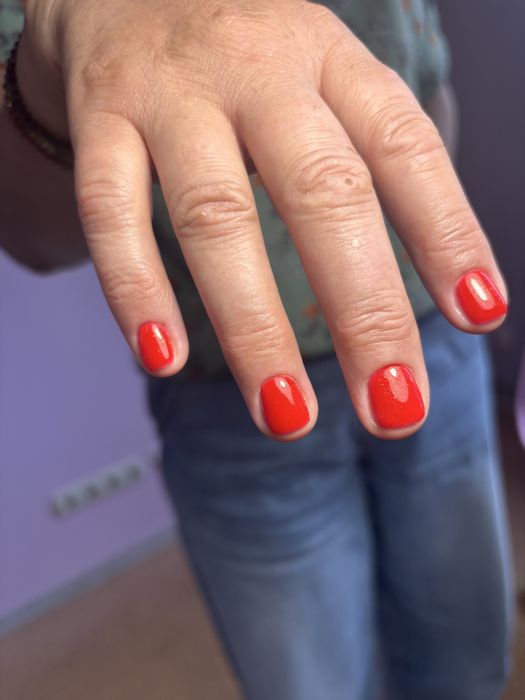 Манікюр гель-лак