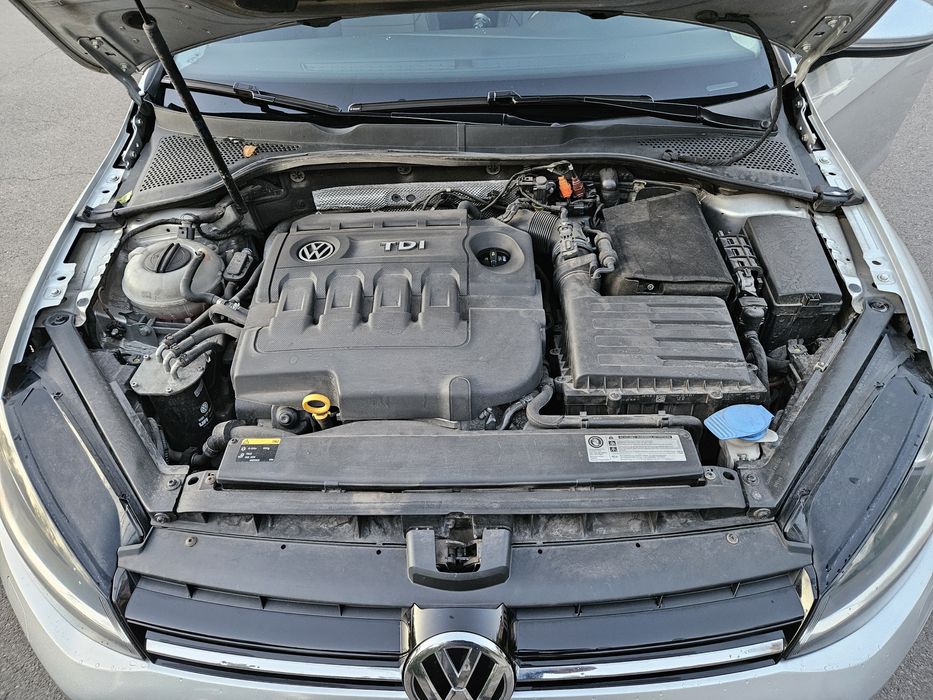 Продам Volkswagen Golf VII