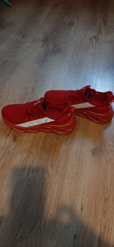 Nowe Adidasy Chanel r.40