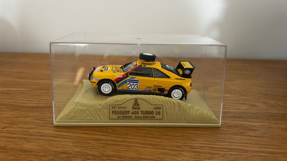 Peugeot 405 T16 - Ari Vatanen - Dakar - 1/43