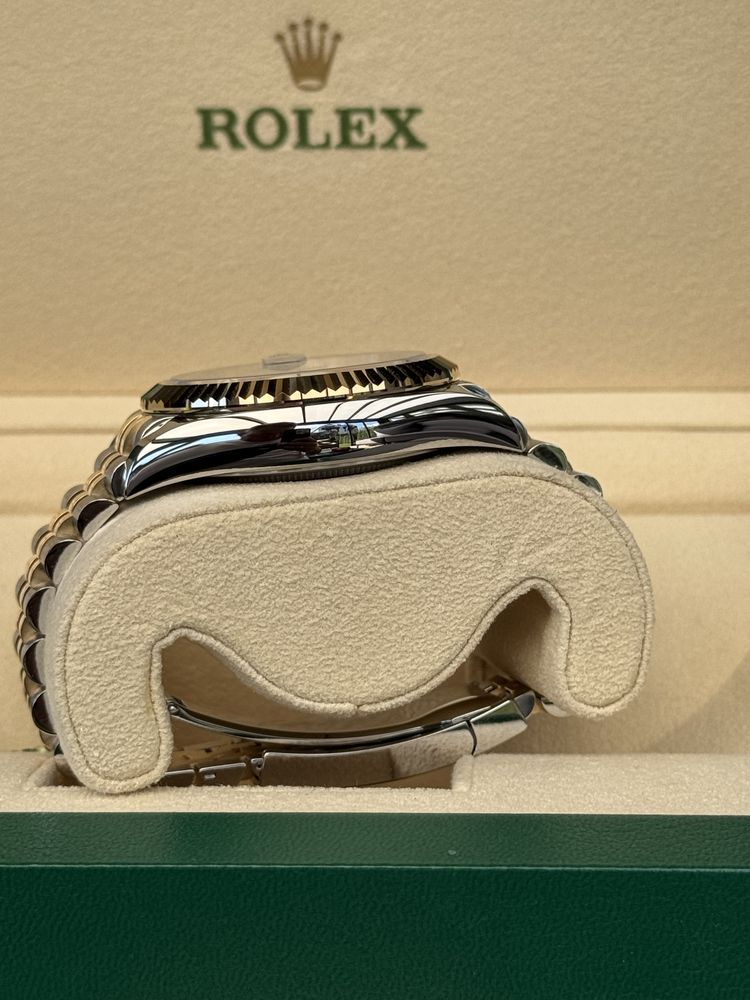 Rolex Sky-dweller Two-tone 42mm Slaon Kruk 09.2023 ( Nienoszony)