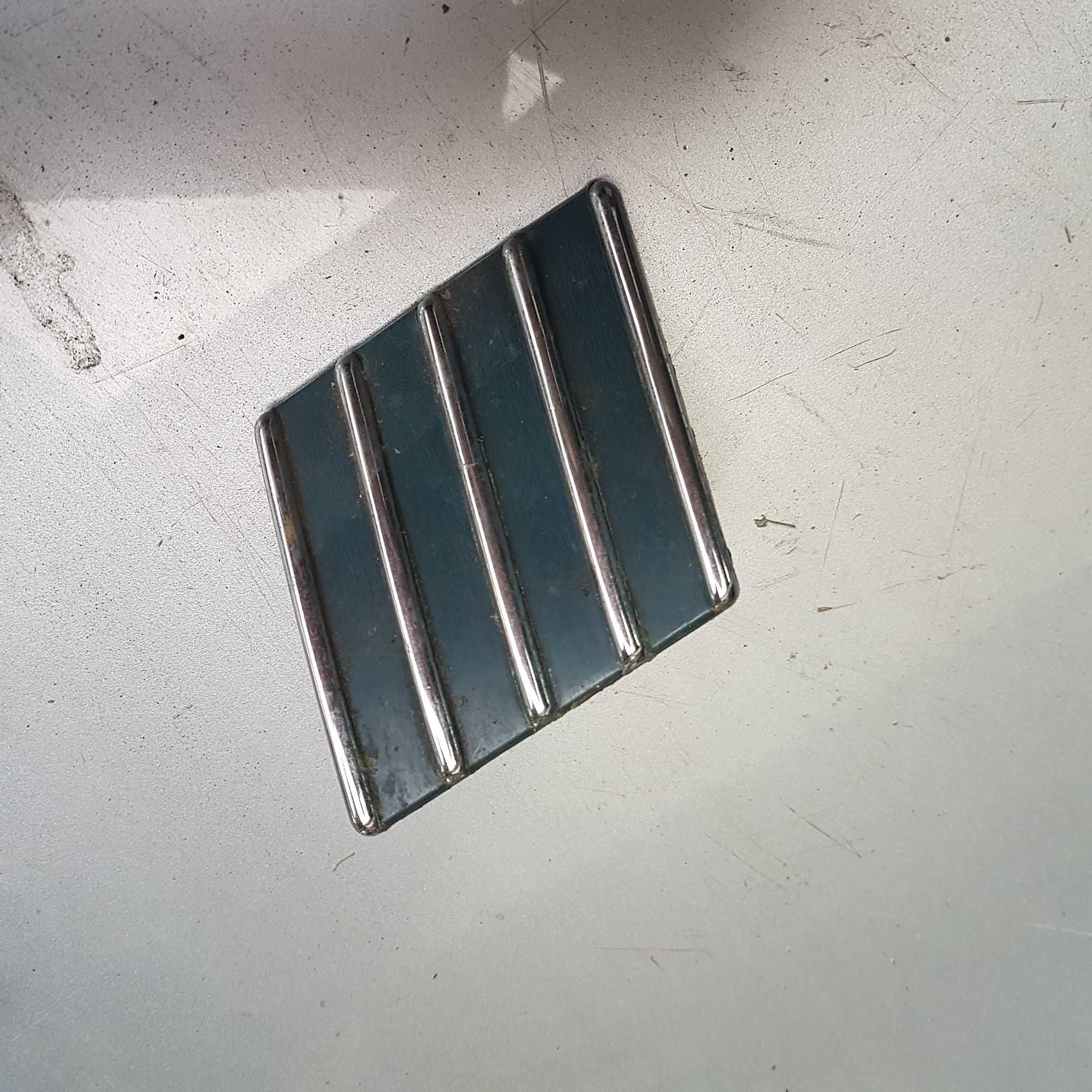 logo emblemat znaczek nakładka kierownicy cinQuecento fiat 126p maluch