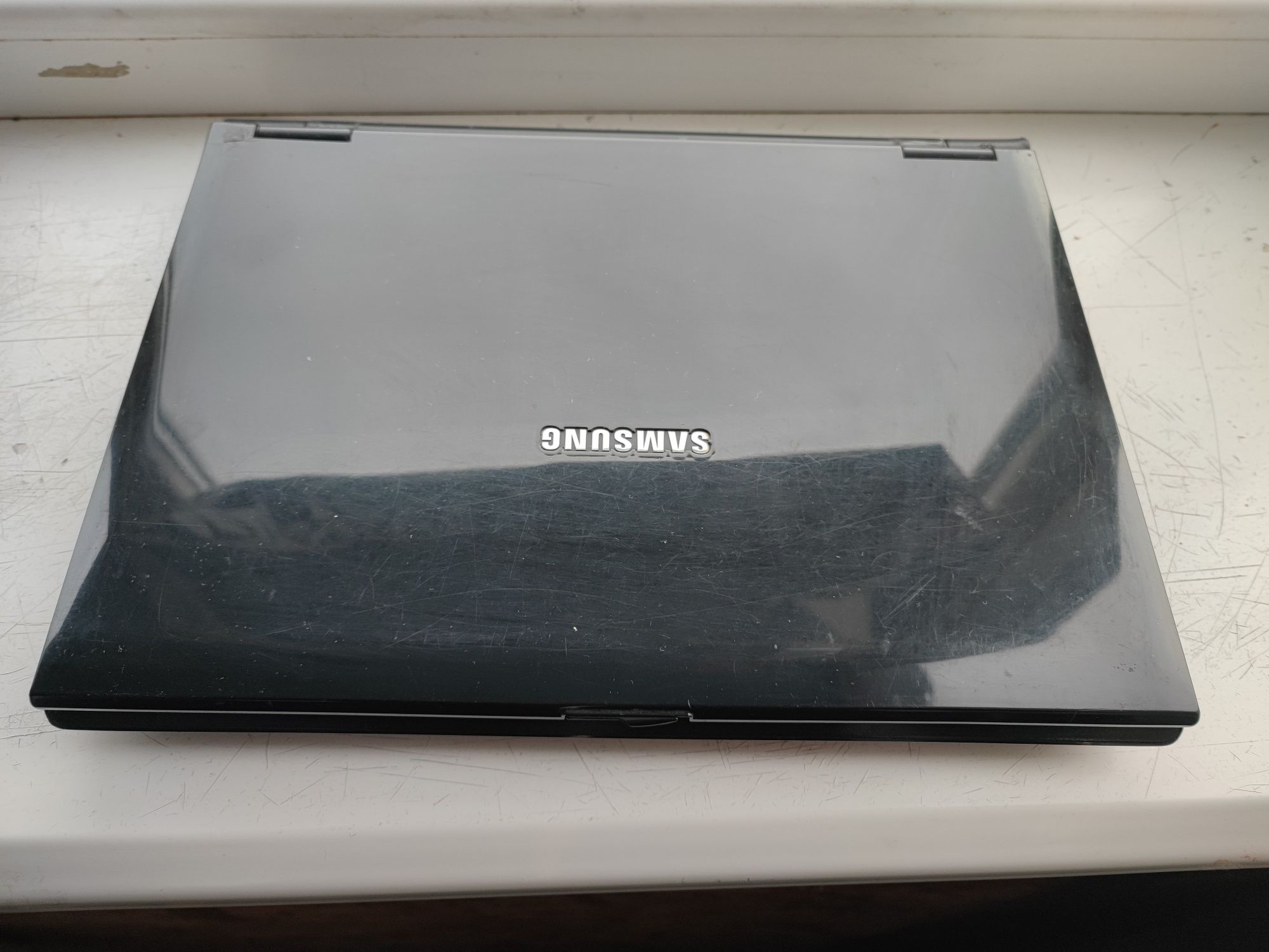 Продам ноутбук Samsung r20 рабочий.