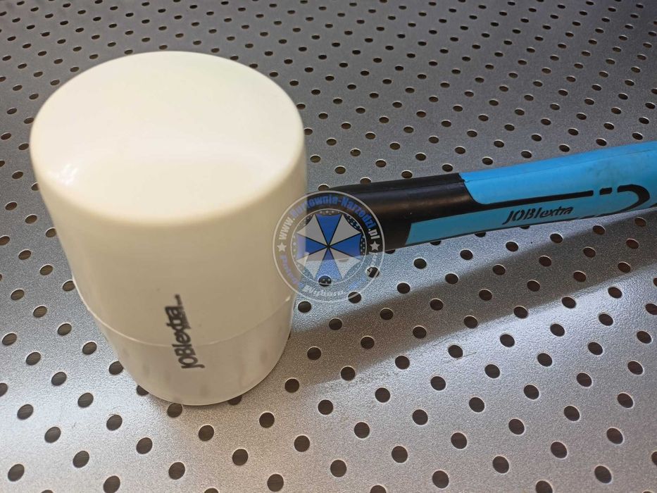 Młotek gumowy FIBERGLASS 900g 75mm Młotek gumowy 900g Młotek gumowy 75