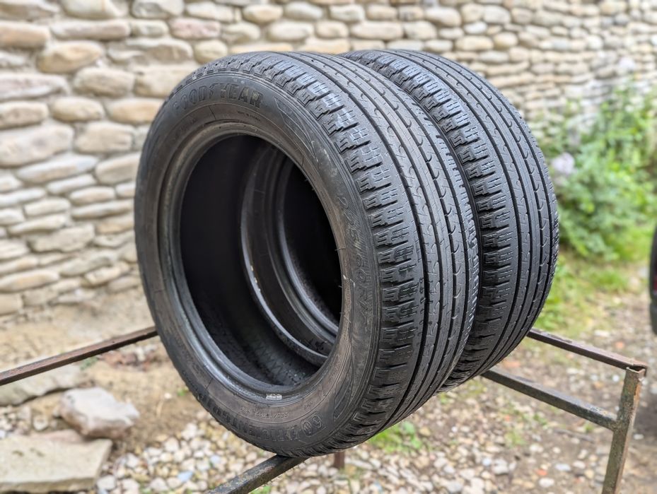 Шини 225/60 R17 Goodyear EfficientGrip SUV б/в