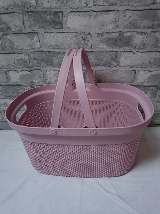 Zestaw piknikowy:kosz CURVER z wygodnymi uchwytami+zestaw 6 pojemników