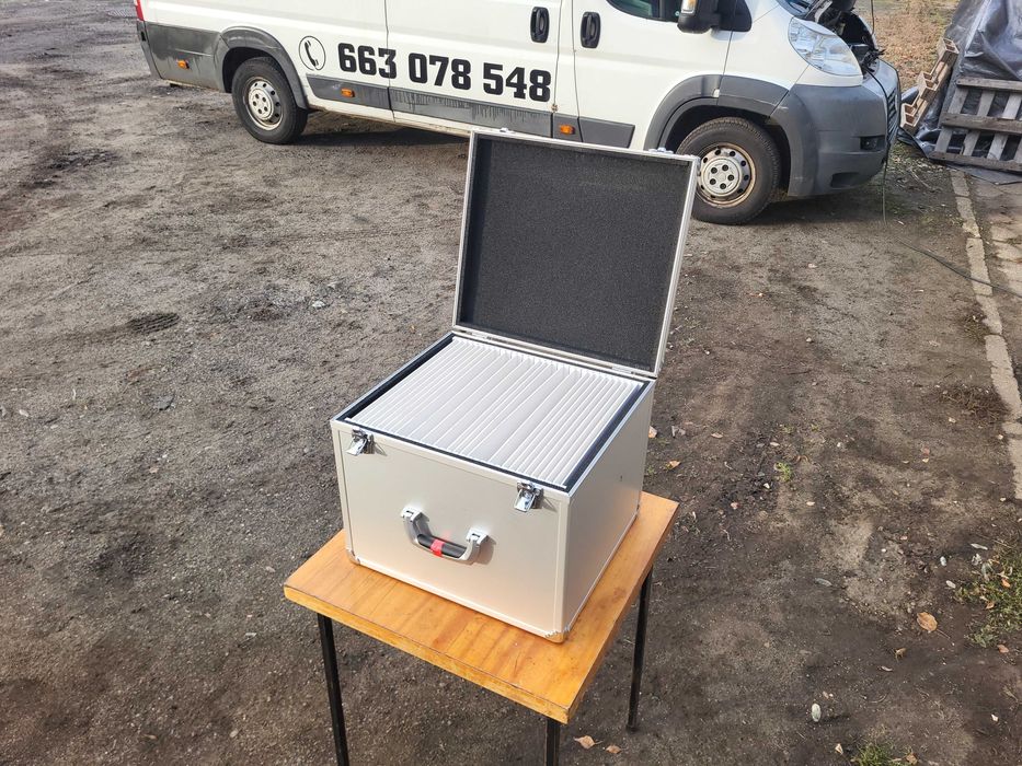 43x38x31 przegrody kufer CASE skrzynia flightcase // FAKTURA