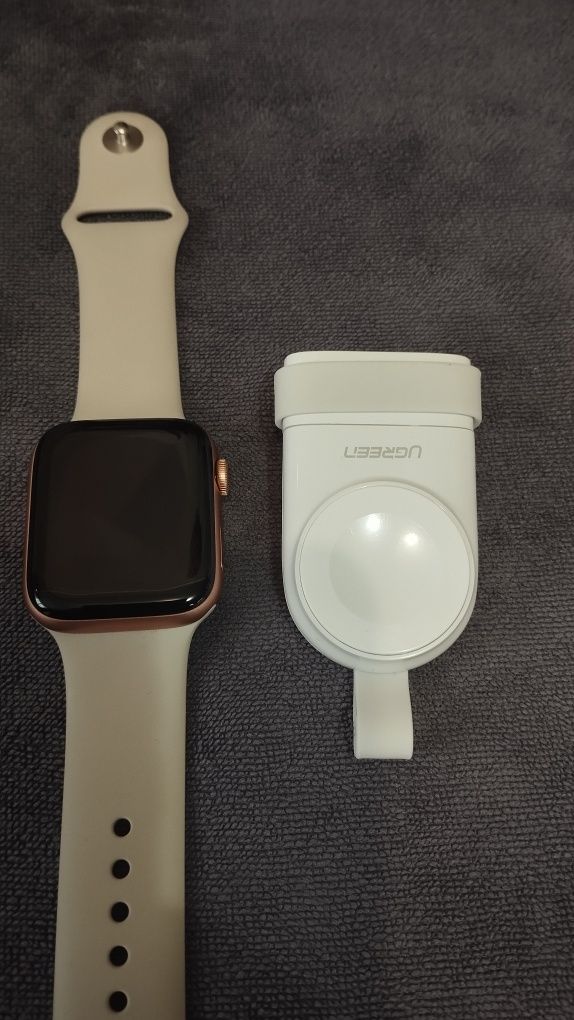 Apple watch se MKQ53VC/A