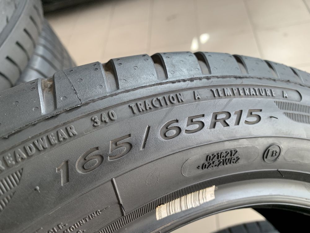 Комплект літніх шин 165/65/15 81Н DUNLOP Sport dlu Response