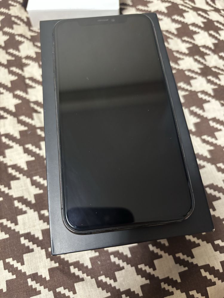 Iphone 11 pro 64gb з коробкою