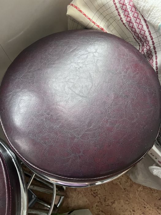 Барний стілець для кухні