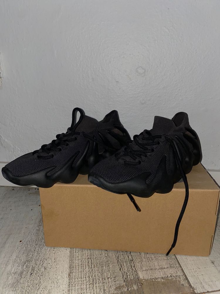 Adidas Yeezy 450 Black