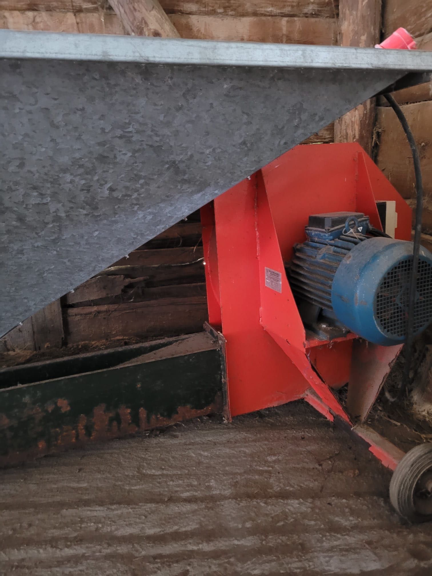 Dmuchawa / przenośnik pneumatyczny do ziarna T-209 – 7 t/h