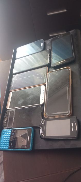 Smartphone Samsunga Noki iPhone  Huawei i Redmi