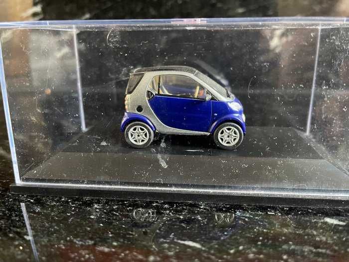 Herpa 1:43 - Miniatura de carro - Smart