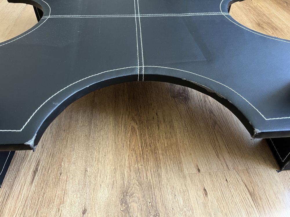 Mesa de centro com bancos