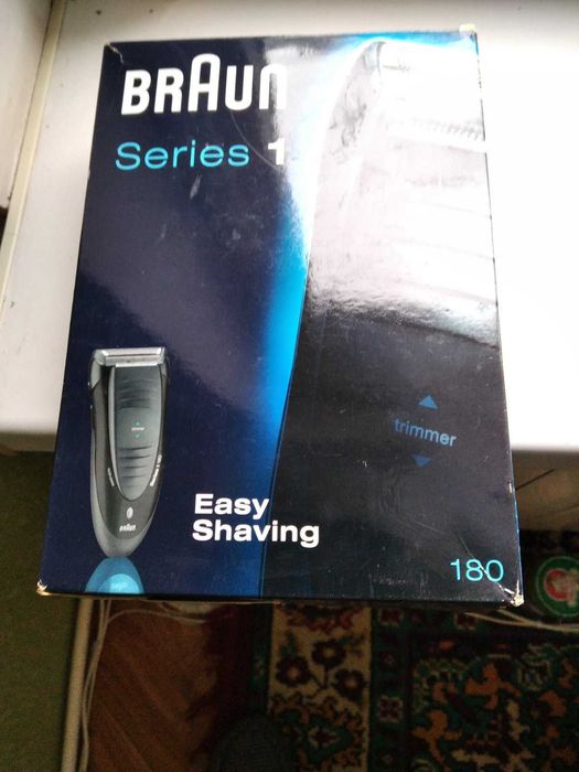 немецкая  електро  бритва браун  новая