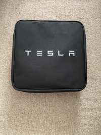 Carregador móvel Tesla