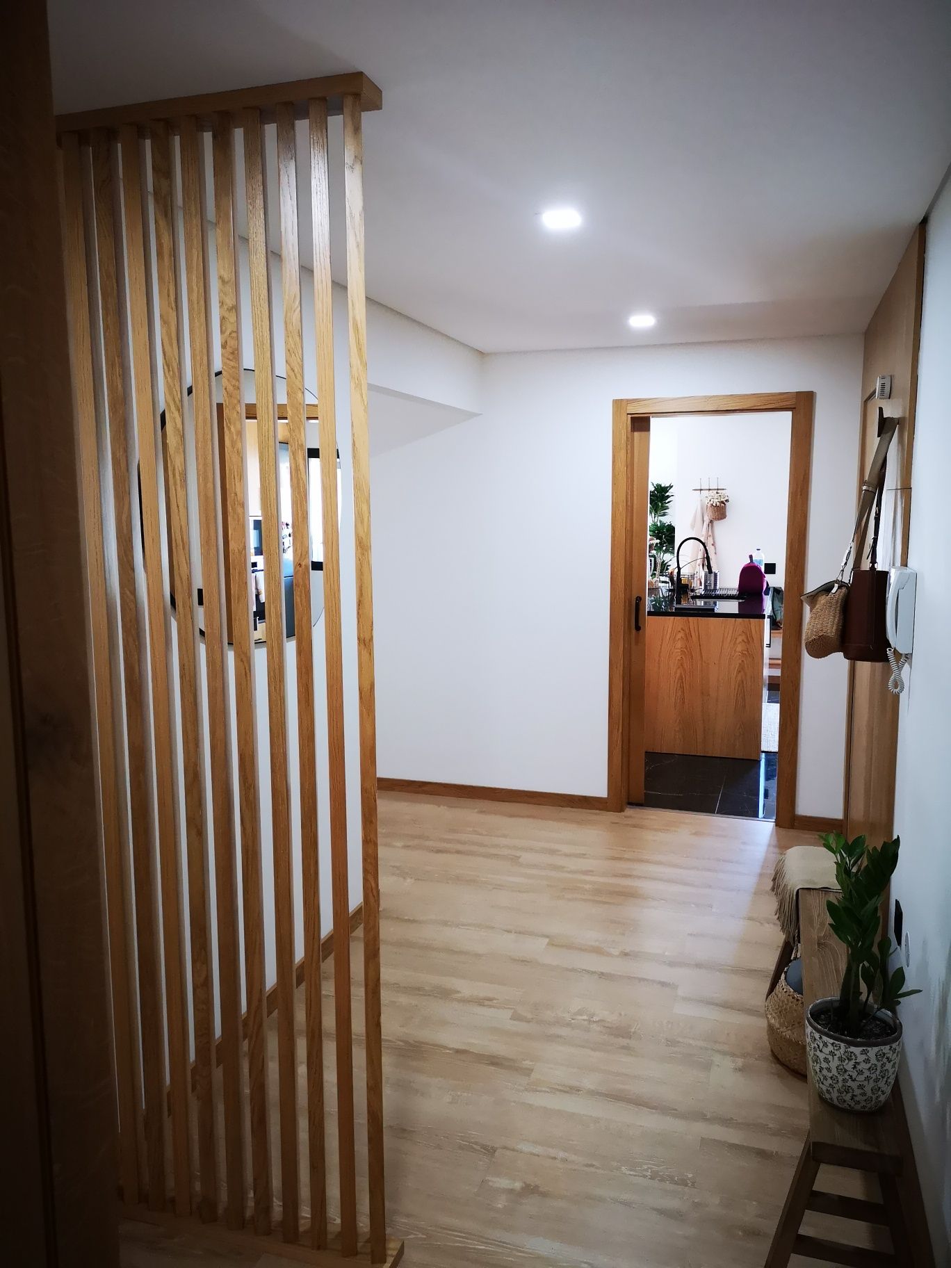 Vendo apartamento T3 em Creixomil, como novo, completamente restaurado