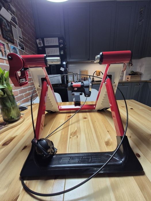 Trenażer Elite Novo Force magnetyczny