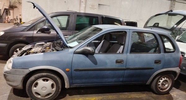 Para Peças Opel Corsa B (S93)