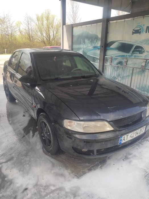 Продам Опель вектра б 1.6 1997 року