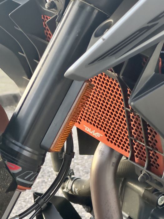 KTM 390 Duke 2022 / 5200 km / Como nova